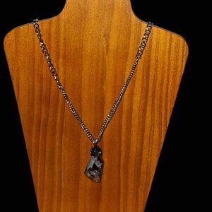 Simply Vera Wang Smokey Grey Stone Necklace EUC